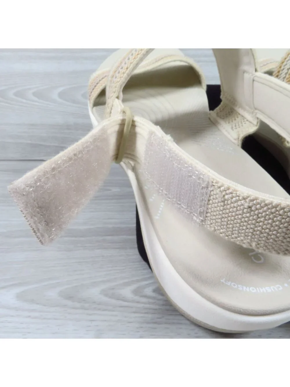 Clarks Arla Stroll Shoes Womens Size 9.5 Beige Combi Strappy Slingback Sandal